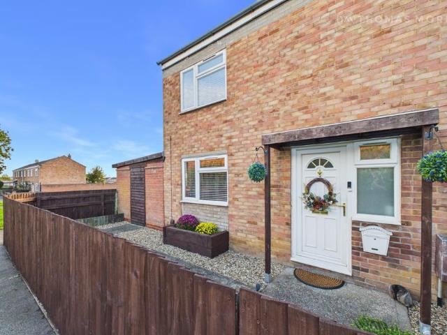 2 bedroom end of terrace house for sale
