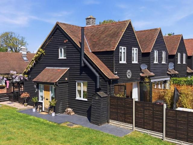 2 bedroom end of terrace house for sale