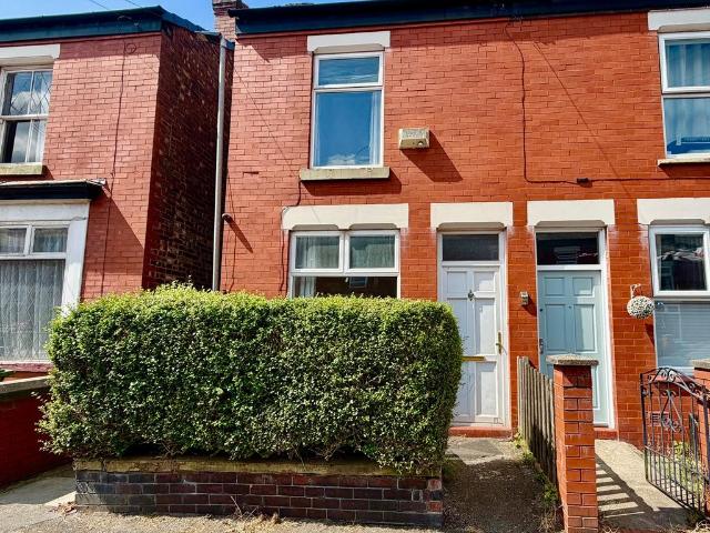 2 bedroom end of terrace house for sale
