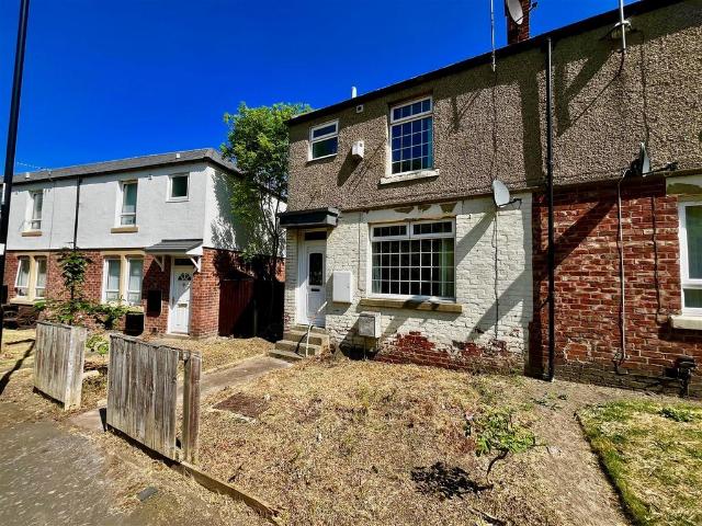 2 bedroom end of terrace house for sale