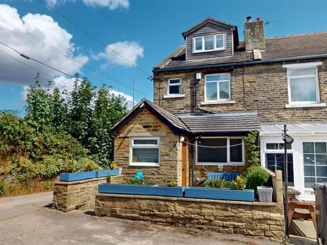 2 bedroom end of terrace house for sale