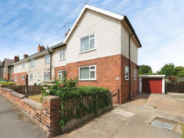 2 bedroom end of terrace house for sale