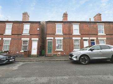 2 bedroom end of terrace house for sale