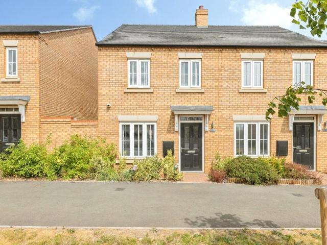 2 bedroom end of terrace house for sale