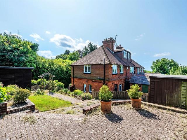 2 bedroom end of terrace house for sale