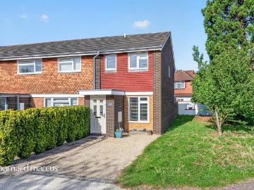 2 bedroom end of terrace house for sale