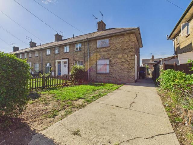 2 bedroom end of terrace house for sale
