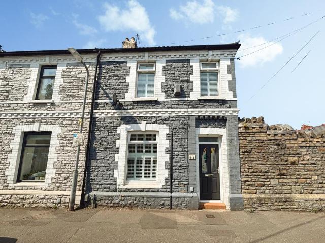 2 bedroom end of terrace house for sale