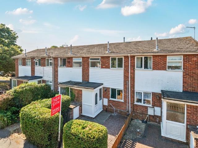 2 bedroom end of terrace house for sale