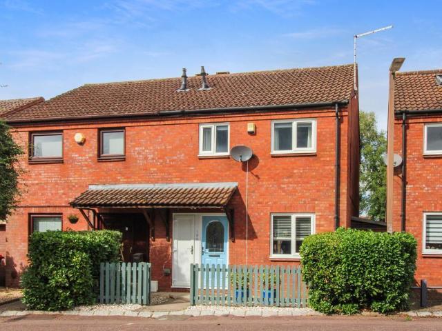 2 bedroom end of terrace house for sale