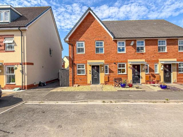 2 bedroom end of terrace house for sale