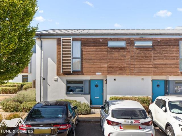 2 bedroom end of terrace house for sale