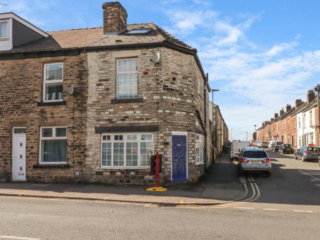 2 bedroom end of terrace house for sale