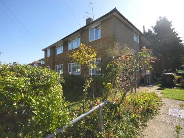 2 bedroom maisonette for sale