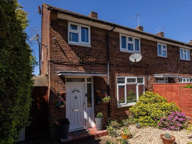 2 bedroom end of terrace house for sale