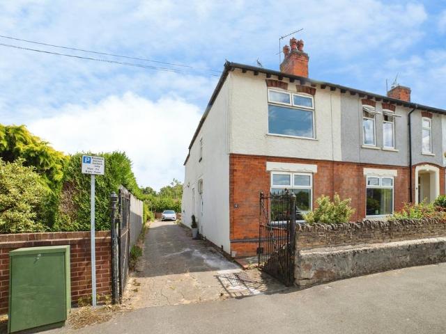 2 bedroom end of terrace house for sale