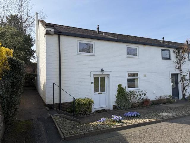 2 bedroom end of terrace house for sale