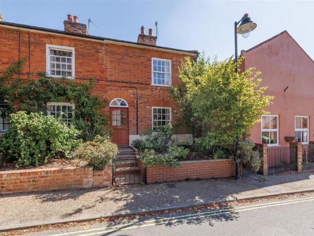 2 bedroom end of terrace house for sale