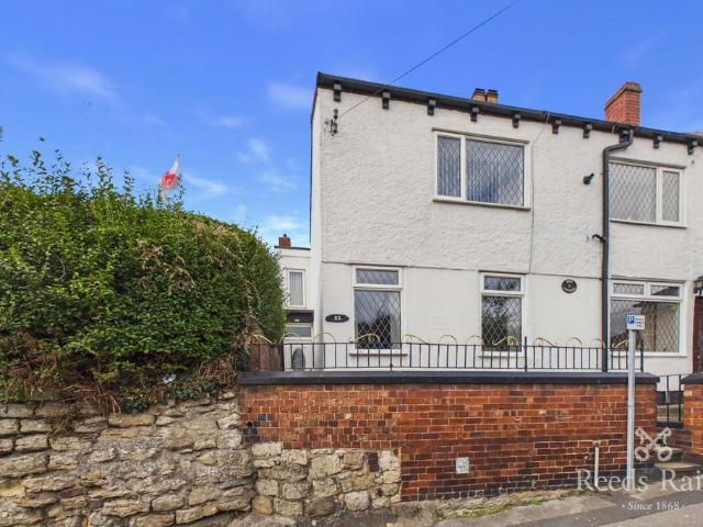 2 bedroom end of terrace house for sale