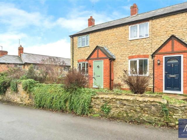 2 bedroom end of terrace house for sale
