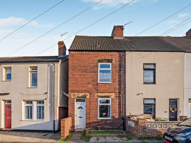 2 bedroom end of terrace house for sale