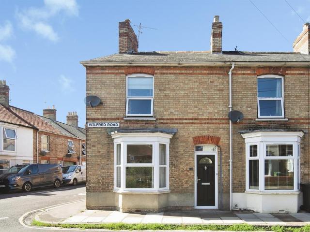 2 bedroom end of terrace house for sale