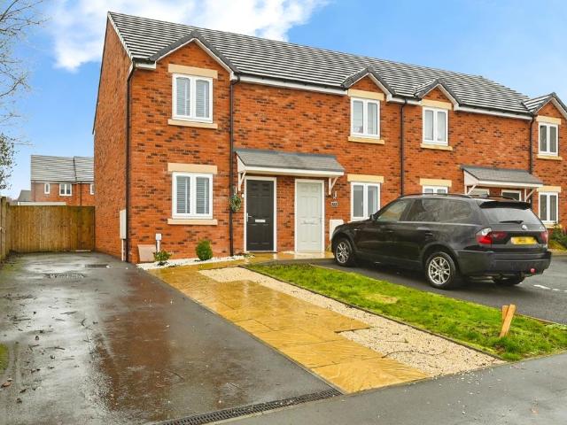 2 bedroom end of terrace house for sale