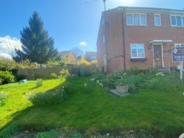 2 bedroom end of terrace house for sale