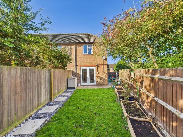 2 bedroom end of terrace house for sale
