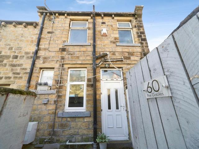 2 bedroom end of terrace house for sale