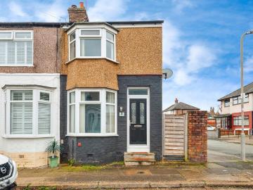 2 bedroom end of terrace house for sale
