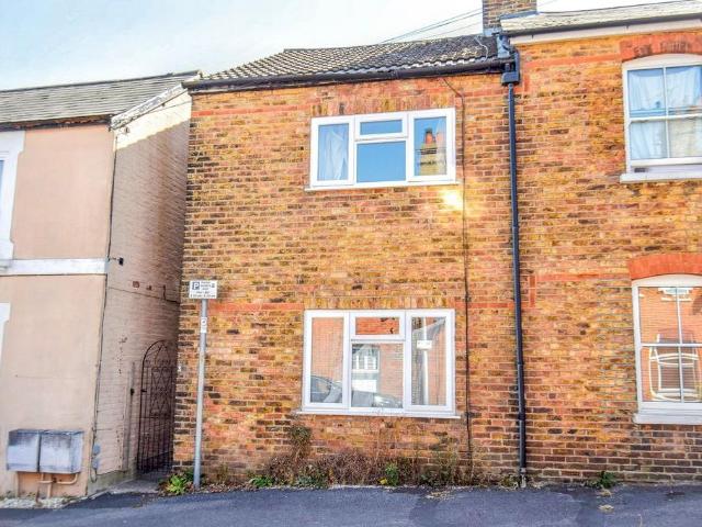 2 bedroom end of terrace house for sale
