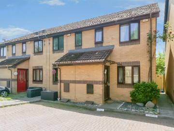 2 bedroom end of terrace house for sale
