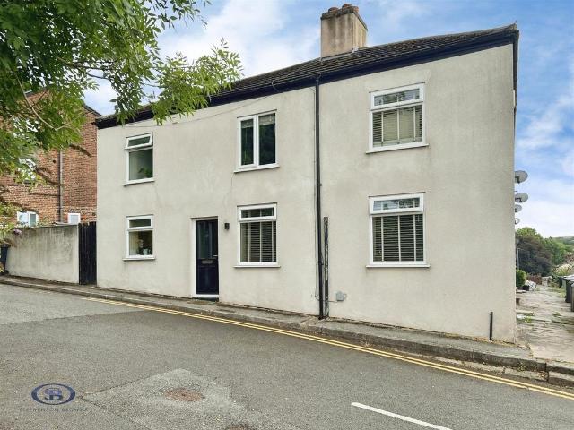 2 bedroom end of terrace house for sale