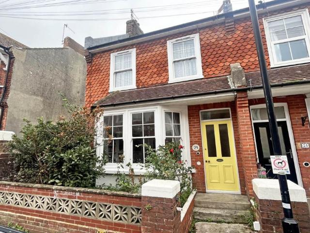 2 bedroom end of terrace house for sale