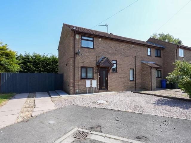 2 bedroom end of terrace house for sale