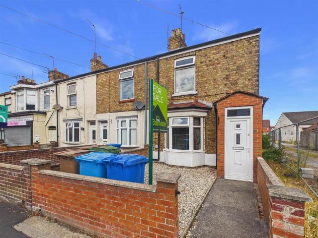 2 bedroom end of terrace house for sale