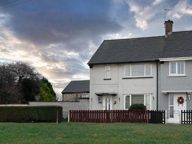 2 bedroom end of terrace house for sale