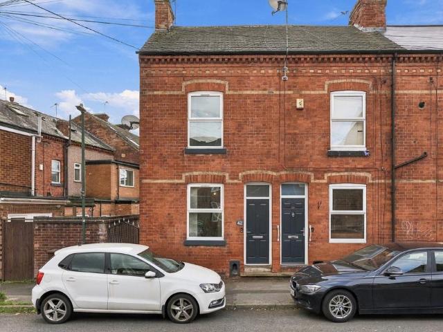 2 bedroom end of terrace house for sale