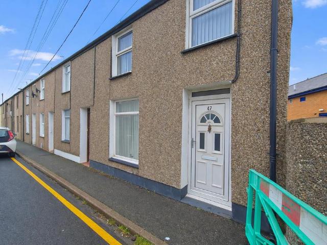 2 bedroom end of terrace house for sale
