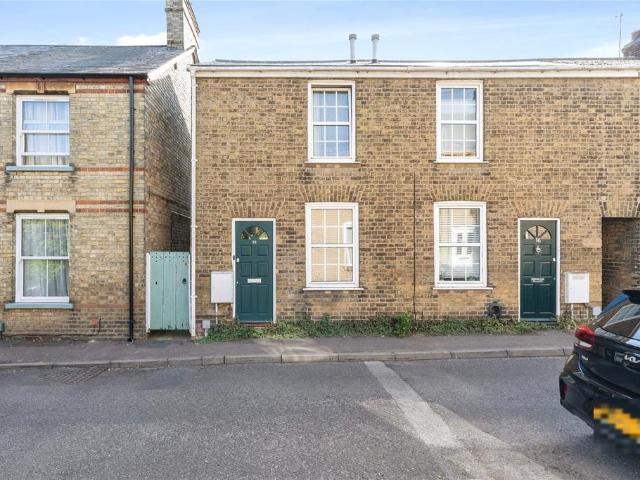2 bedroom end of terrace house for sale