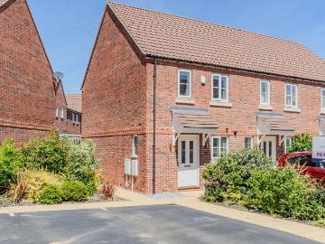 2 bedroom end of terrace house for sale