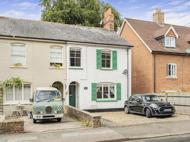 2 bedroom end of terrace house for sale