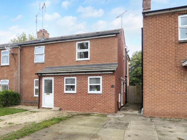 2 bedroom end of terrace house for sale