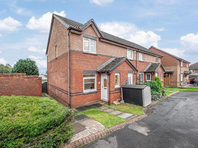 2 bedroom end of terrace house for sale