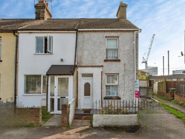 3 bedroom end of terrace house for sale