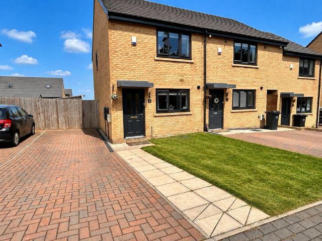 2 bedroom end of terrace house for sale