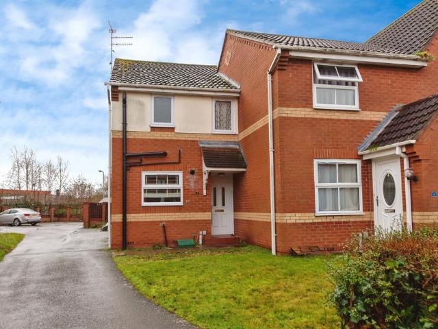 2 bedroom end of terrace house for sale