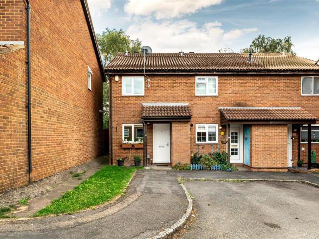 2 bedroom end of terrace house for sale