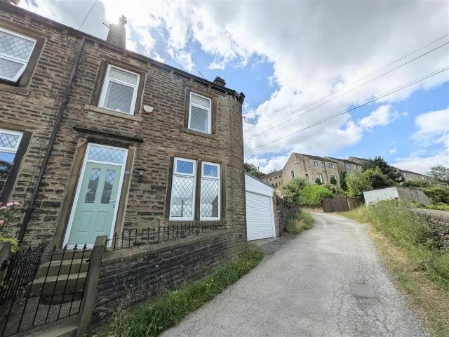 2 bedroom end of terrace house for sale
